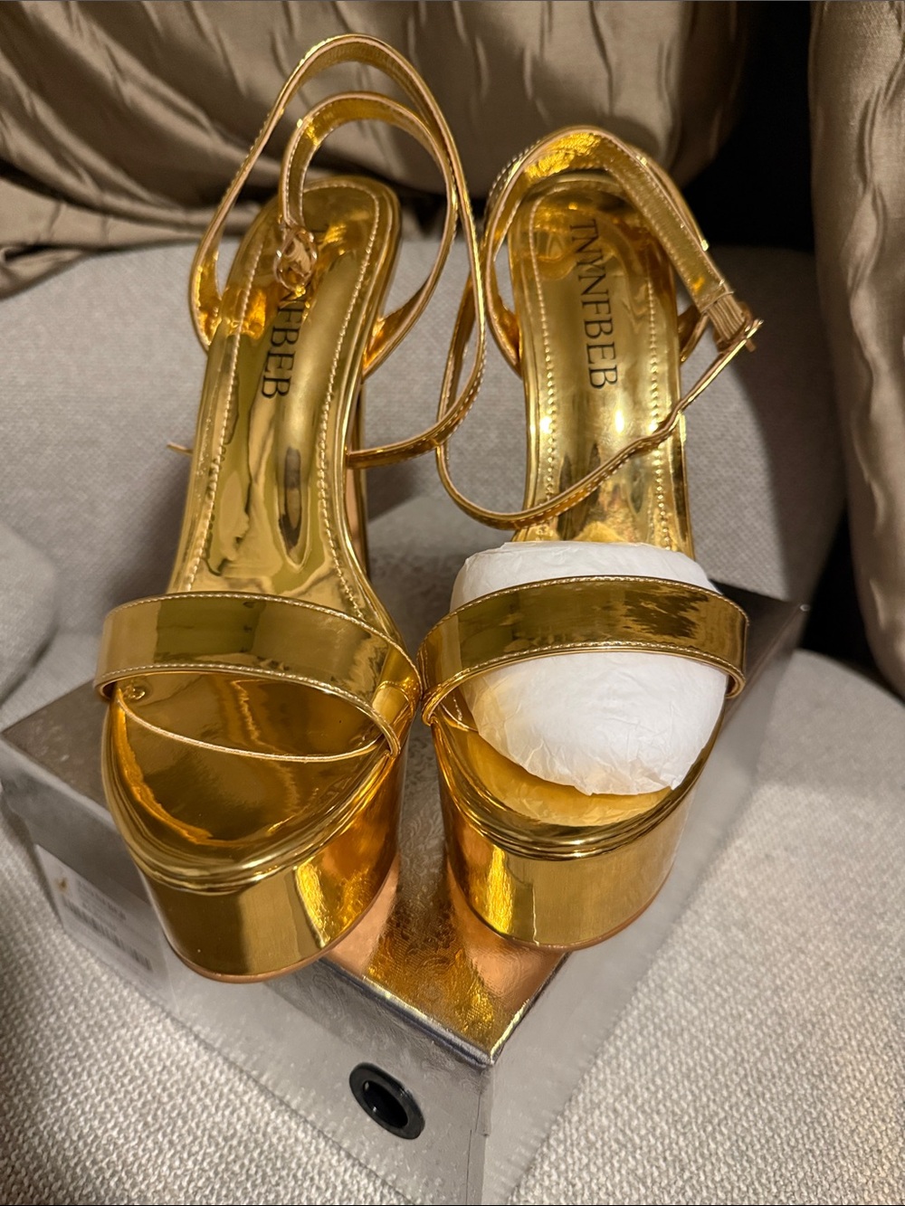 Gold High Platform Stiletto Sandals NEW - Picture 5 of 6